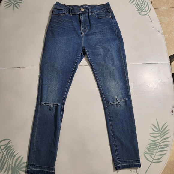 SOLD BDG High Rise Skinny Grazer Jeans - Picture 1 of 4